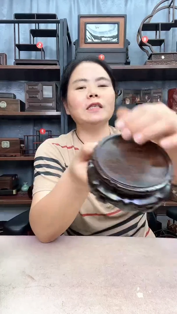 鸡翅木类端景台旋转如意