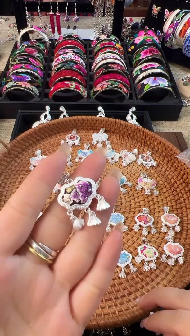 织绣艺枝独绣老绣饰品152