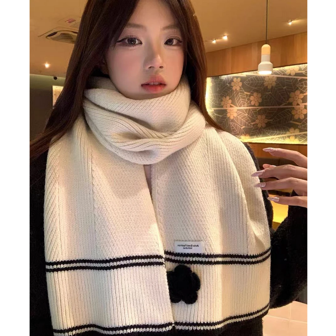 山茶花小香风白色针织围巾女冬季韩系高级感条纹保暖毛线围脖护颈