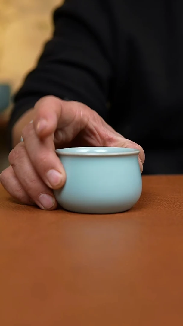 瓷片仿古天青纯手工嘟嘟杯