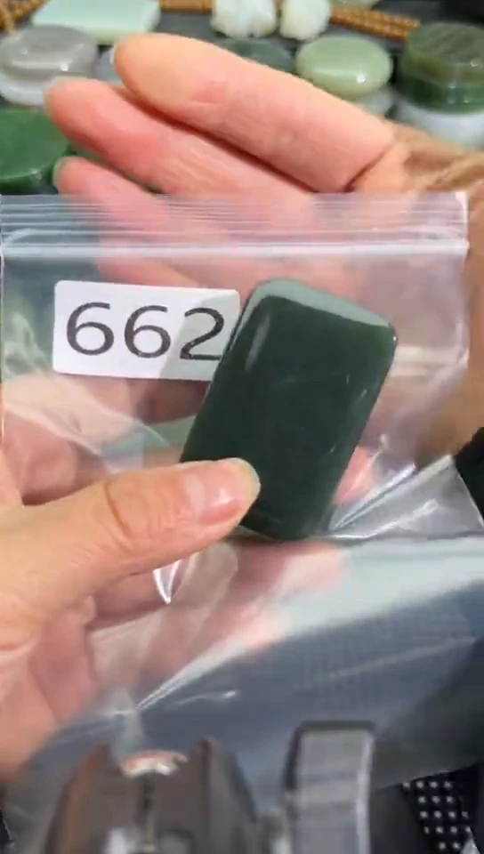 未镶嵌和田玉珠宝半成品牌子