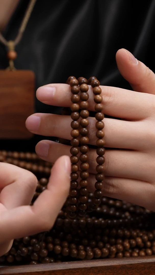 檀香木手串/手链老山檀香0.6圆珠多圈108颗兰花香