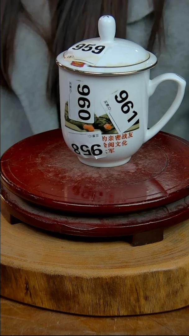 摆件陶景德镇陶瓷摆件合影办公杯