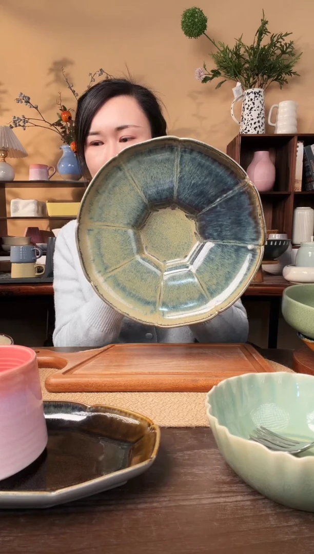 10.5英寸窑变麻点花边大草帽盘微瑕