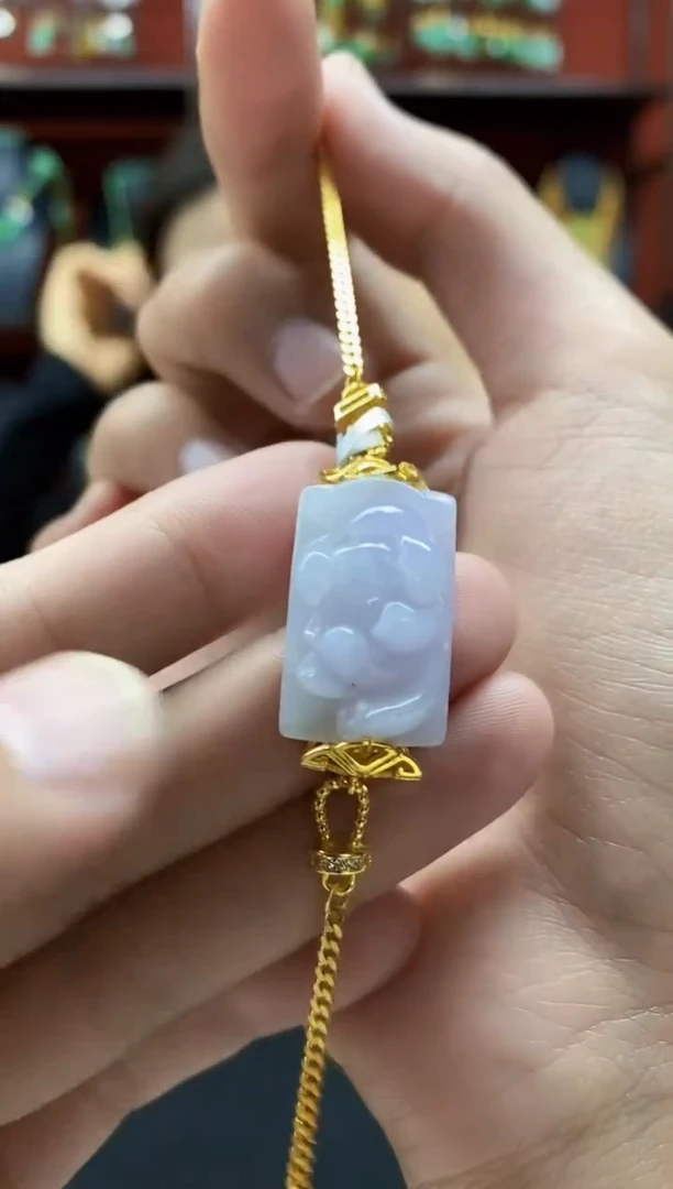 颈饰未镶嵌翡翠手串