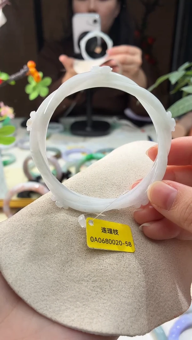 未镶嵌手镯翡翠15  翡翠手镯 58