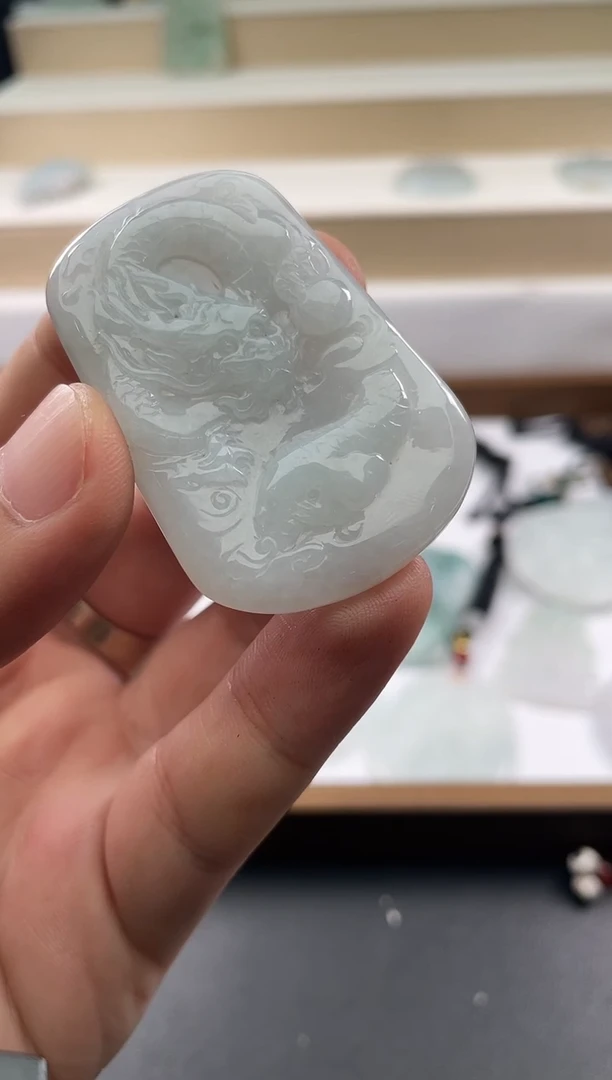 颈饰未镶嵌翡翠....9/29/.204