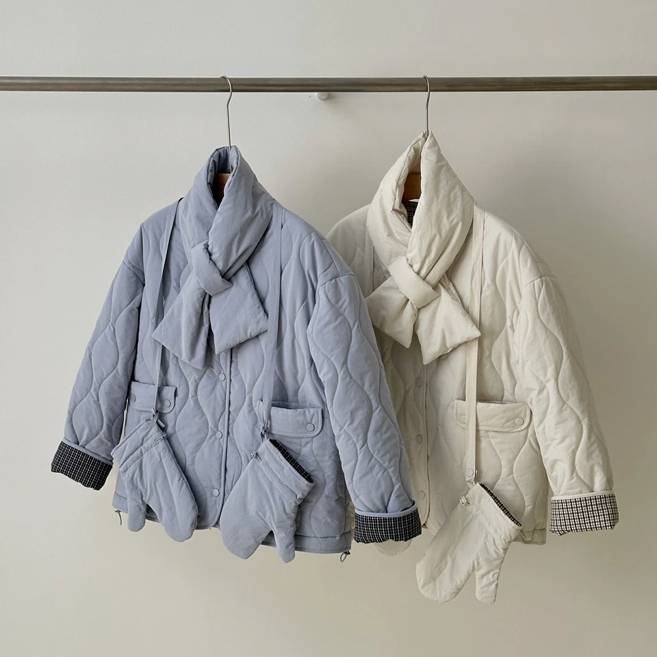 【杭州S姐 精品女装】两面穿带手套围巾棉服04120