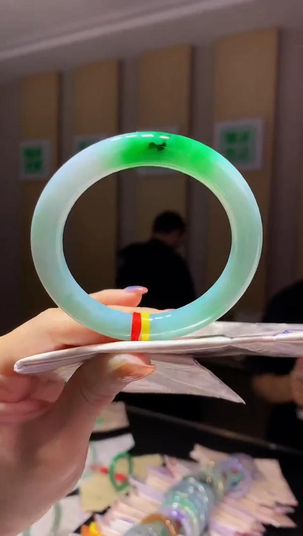 未镶嵌手镯翡翠-C59 圈口56.9