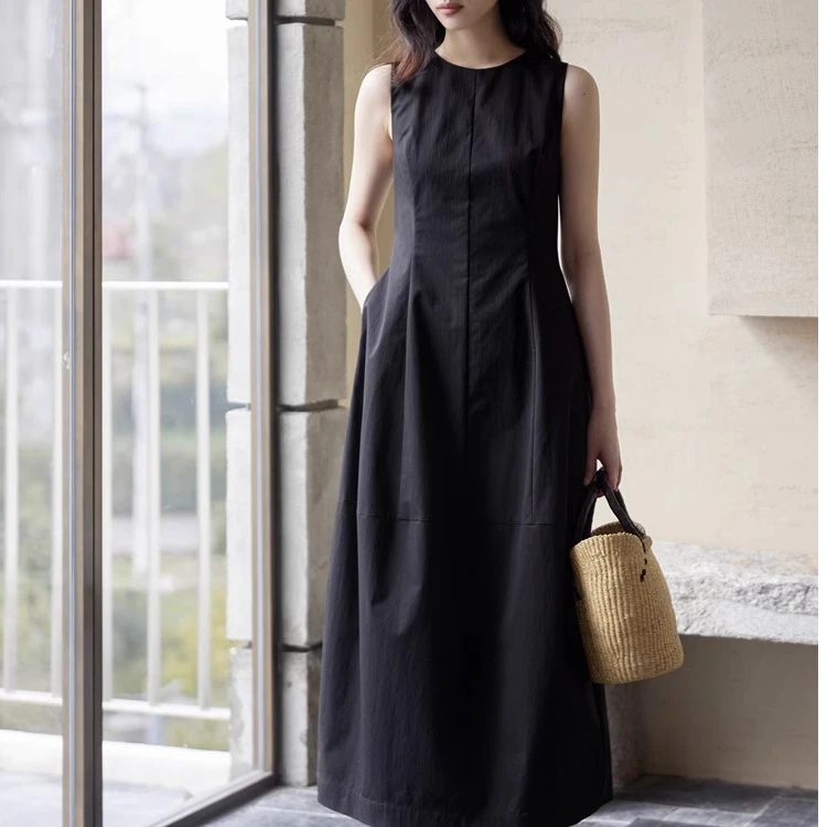 法式无袖白色中长款连衣裙女夏拼接收腰黑色气质背心裙花苞长裙