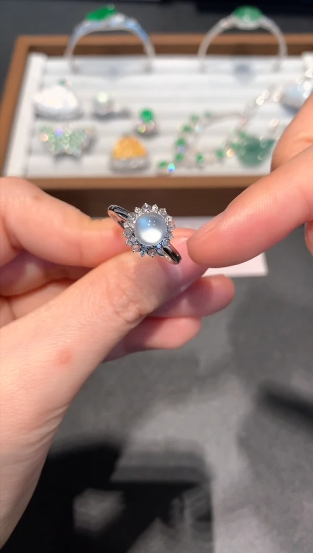 【闪购商品】翡翠戒指18K金镶嵌5980