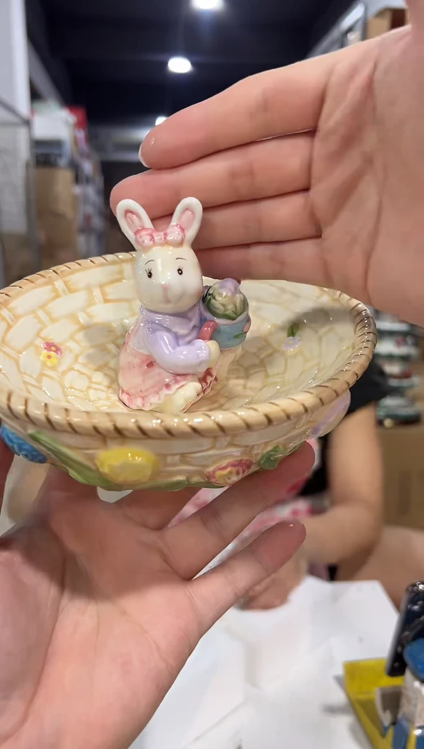 瓷片粉色原盒兔子糖果碗