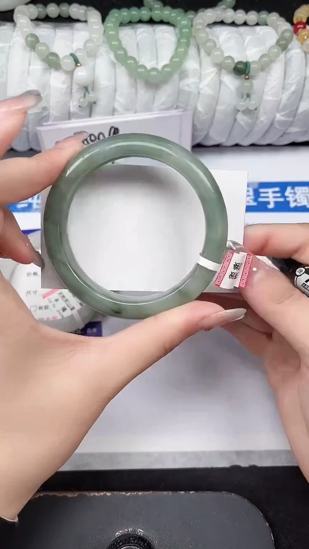 未镶嵌手镯石英质玉158-56/57