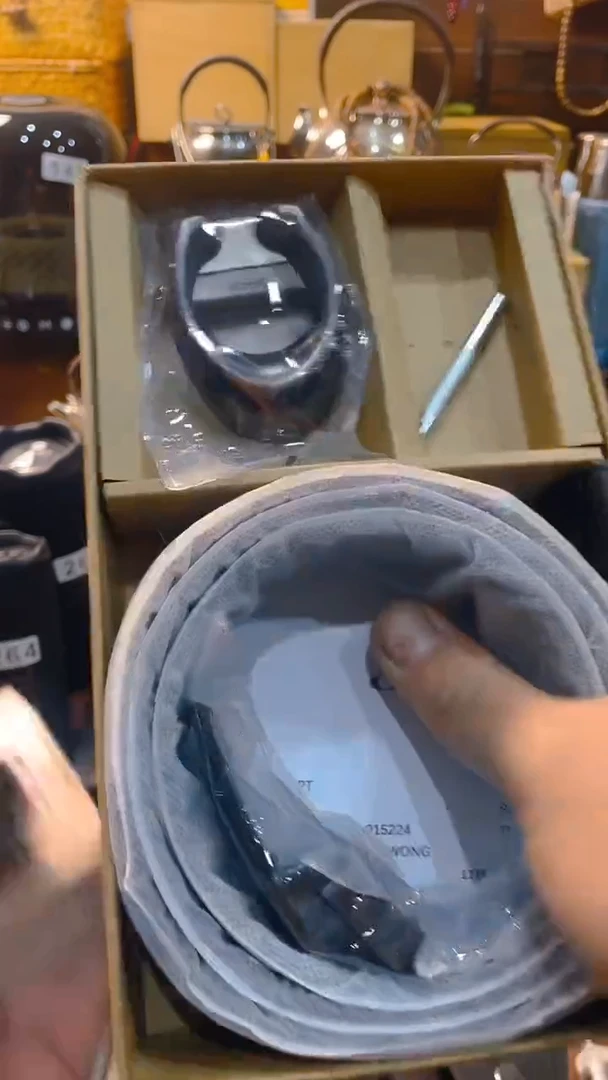 瓷片闪购商品 如图所示