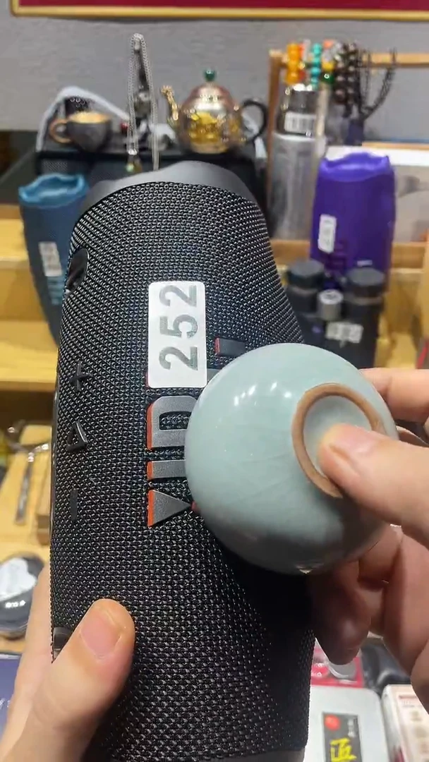 瓷片闪购商品 如图所示