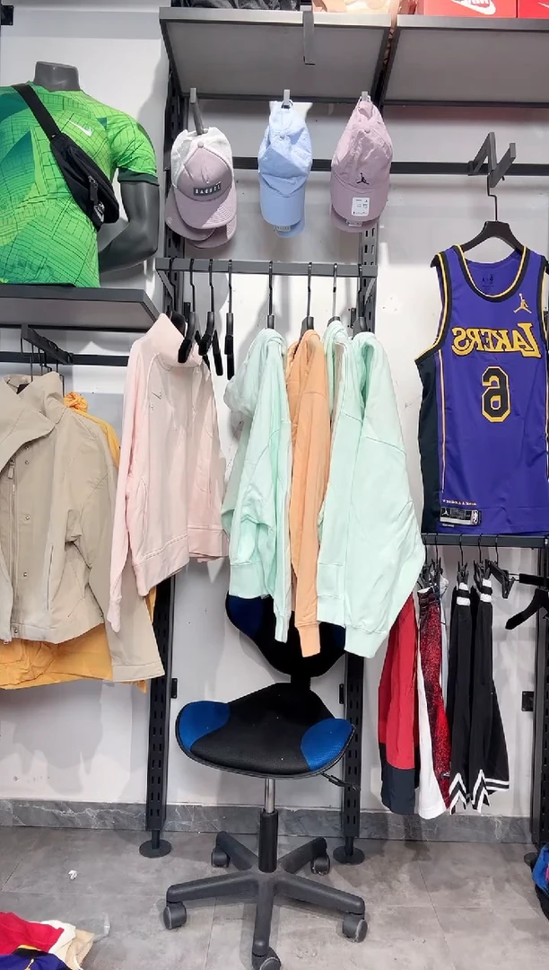 1196  编码 瑕疵款直播间过款为准 尺码