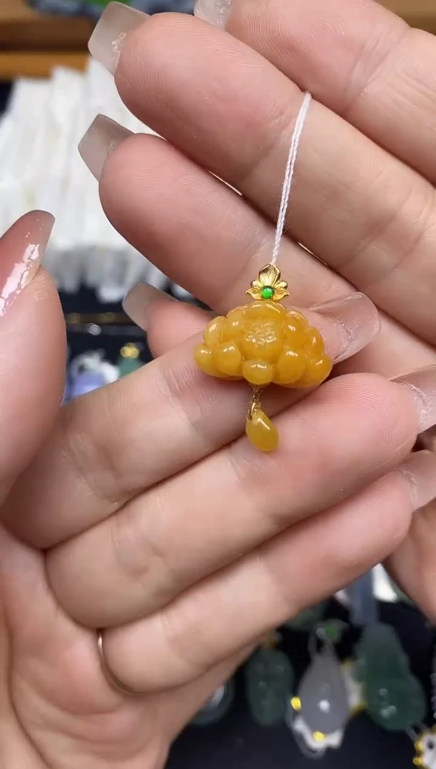 吊坠(不含链)18K金镶嵌翡翠花18K金扣镶嵌@@CMT