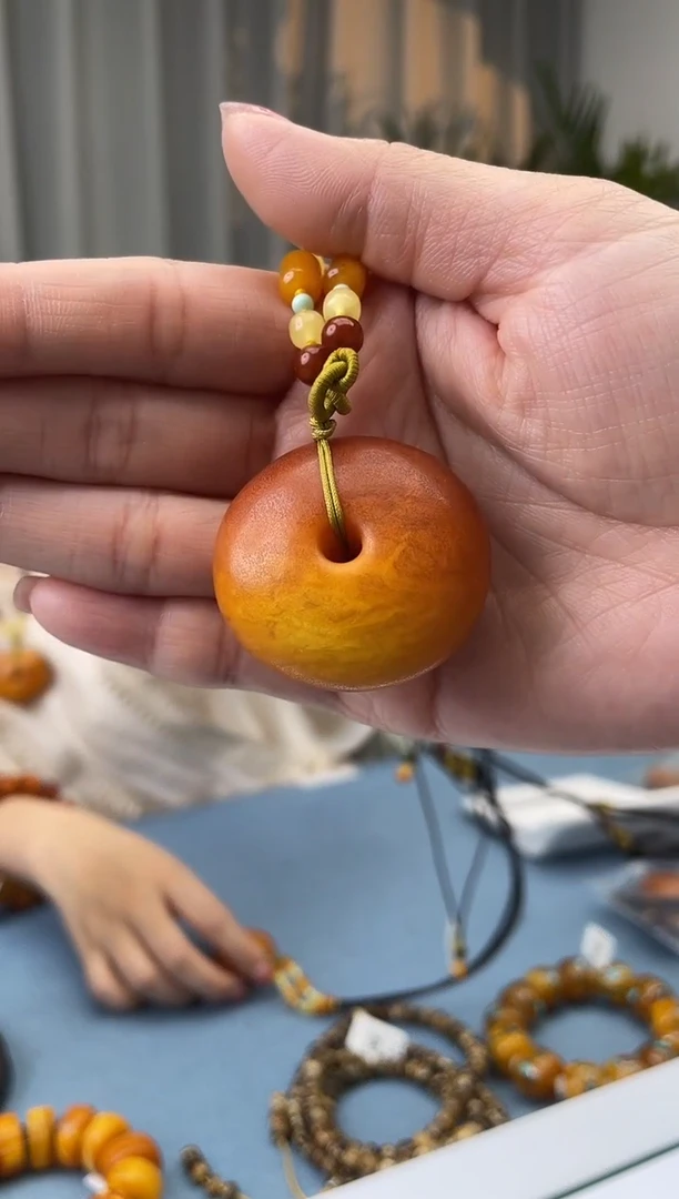【闪购商品】蜜蜡珠宝奇石未镶嵌假一罚十，发一件017