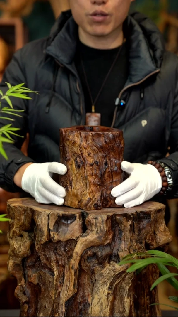 木雷击枣木脱骨老料笔筒