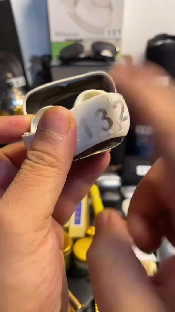 瓷片闪购商品 如图所示