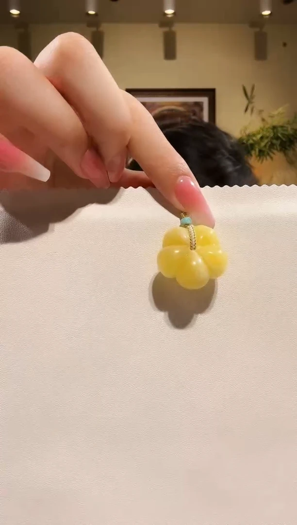 蜜蜡颈饰未镶嵌挂件