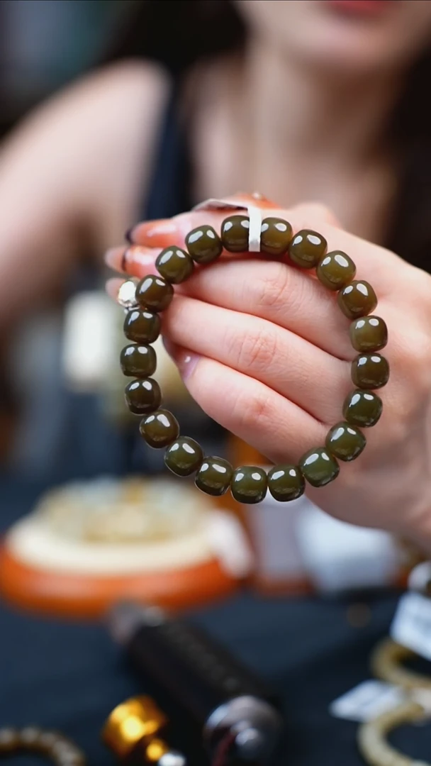 颈饰未镶嵌和田玉拍一发一 所见即所得