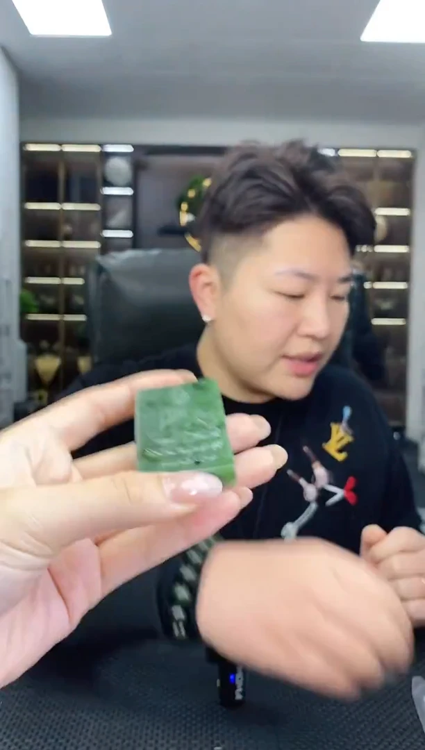 颈饰未镶嵌和田玉2