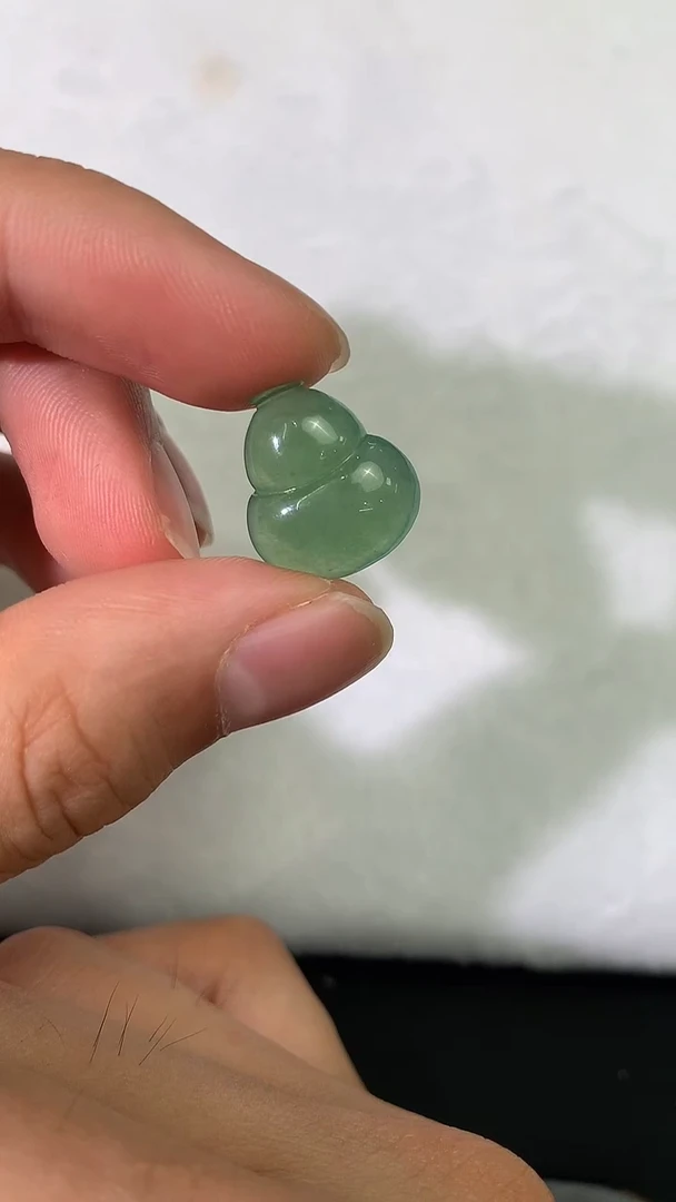 未镶嵌定制翡翠葫芦