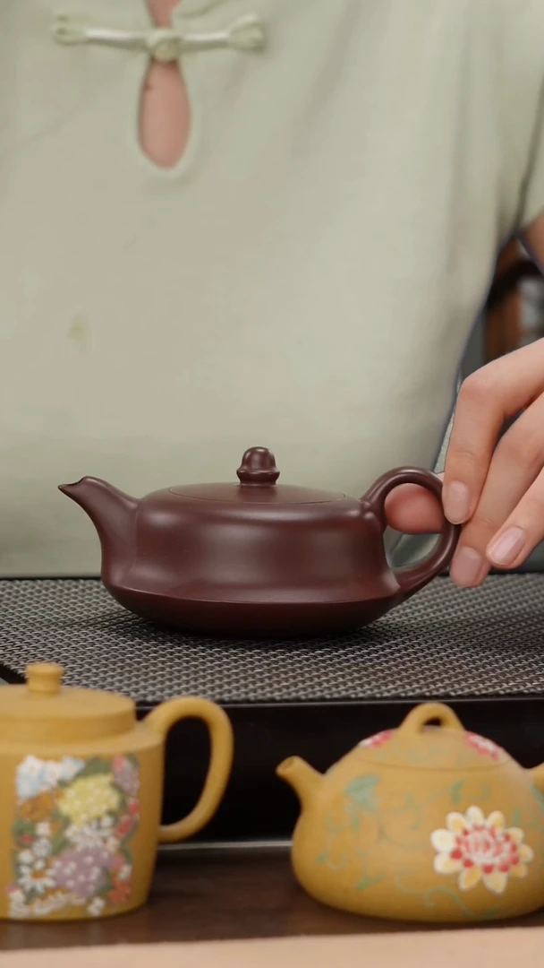 茶壶紫砂超精工紫袍玉砂曲壶180cc