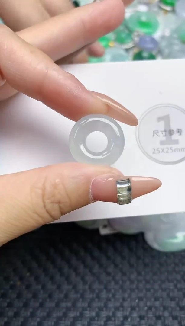 颈饰未镶嵌翡翠天然缅甸A货翡翠百元以上9元证书费自理