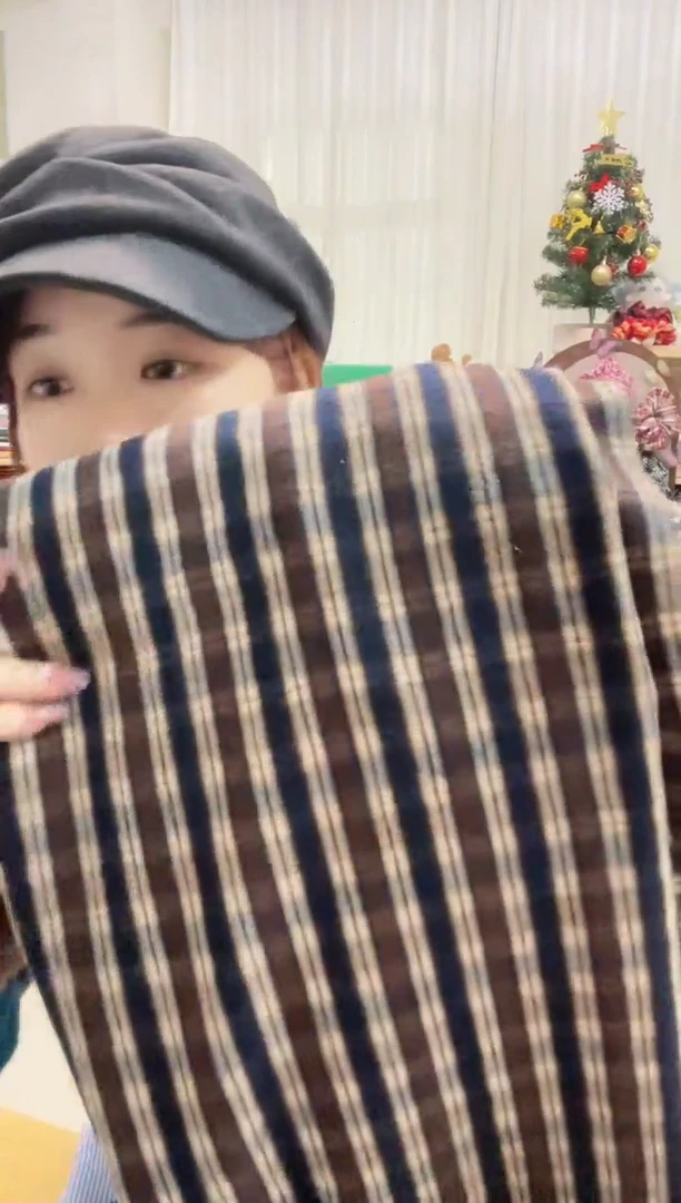 化纤1米咖啡条纹单面呢