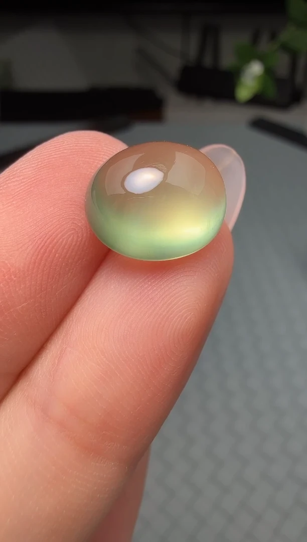 葡萄石未镶嵌裸石8ct-A608-1p