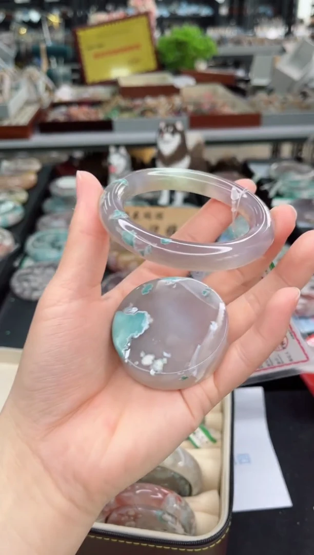 【闪购商品】石英质玉手镯未镶嵌56圈口（赠品镯心）S921123