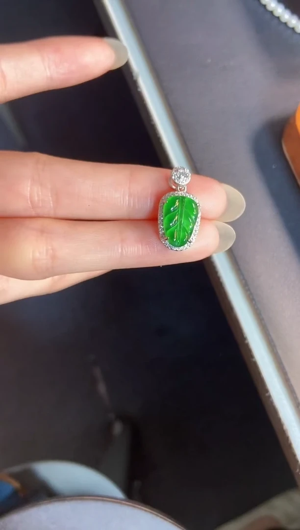吊坠(不含链)银S925镶嵌翡翠天然A货翡翠