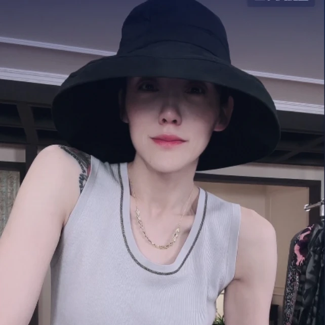 MNFK 新款黑色帽子 MZ0017