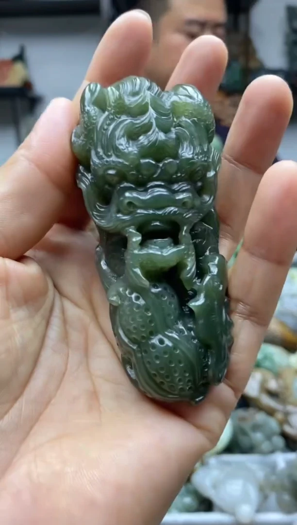 未镶嵌和田玉把件1