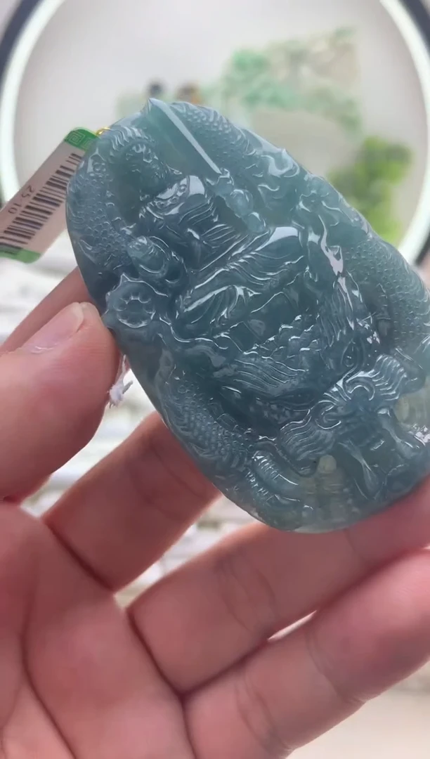 颈饰未镶嵌翡翠不动明王