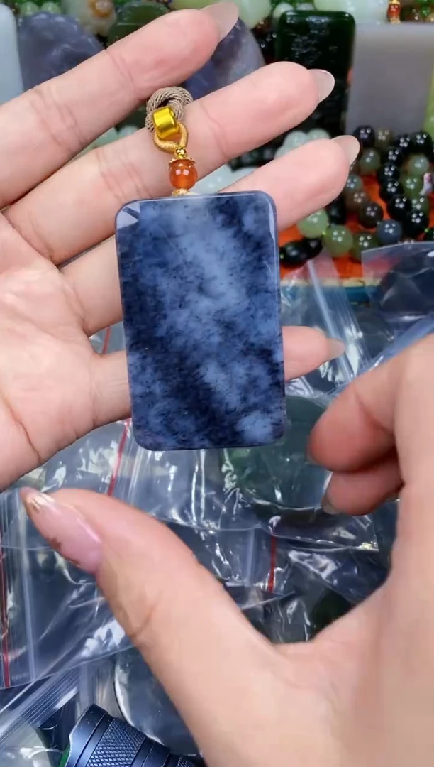 颈饰未镶嵌和田玉和田玉