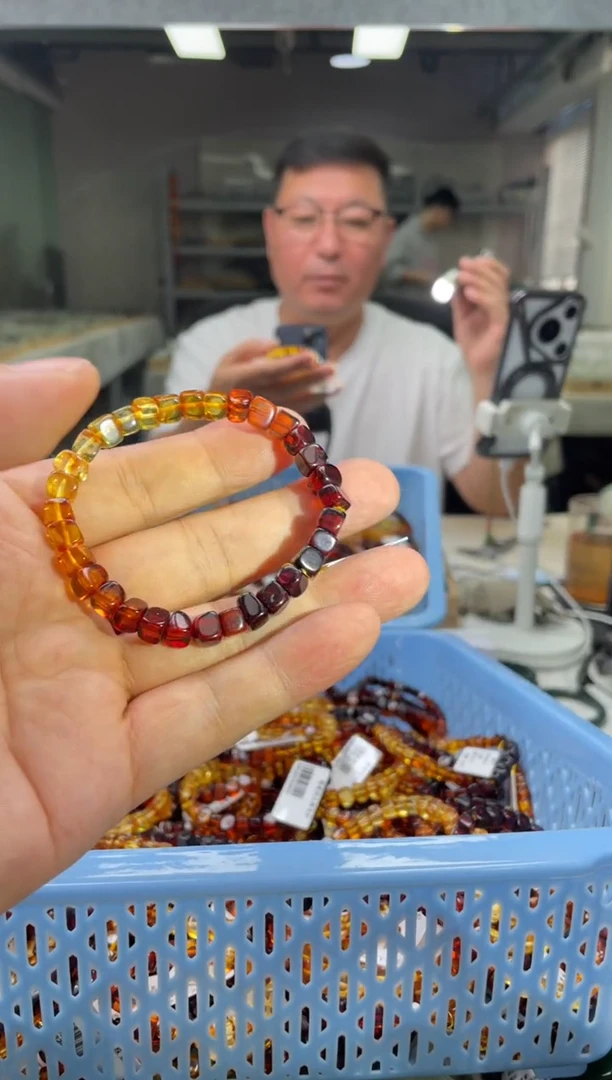 【闪购商品】琥珀手串未镶嵌6mm手串 多样性发货其一