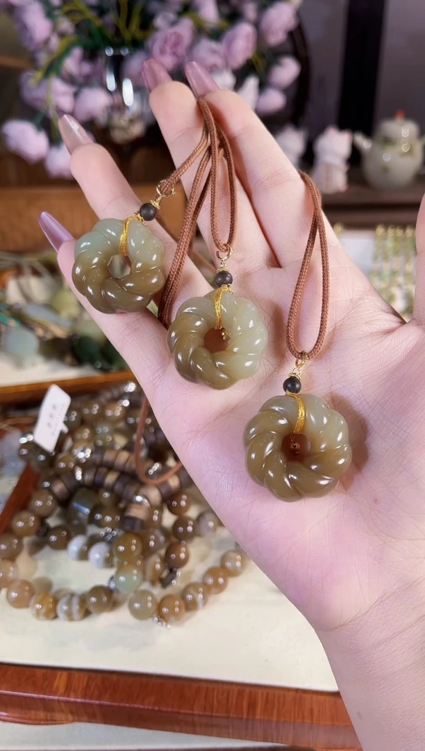 项链银S925镶嵌和田玉多样性发其一