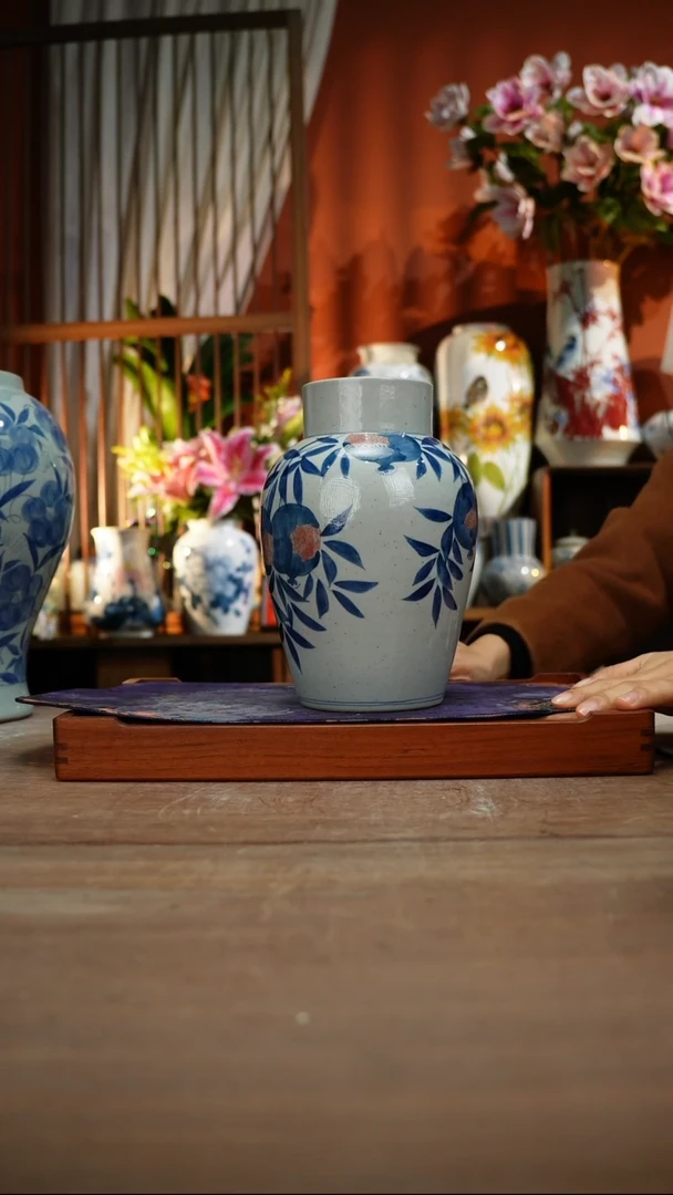 当代景德镇设计师釉下手绘陶瓷花瓶