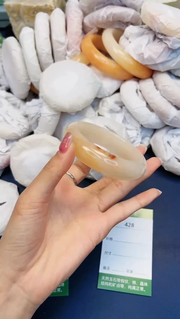 【闪购商品】石英质玉手镯未镶嵌428