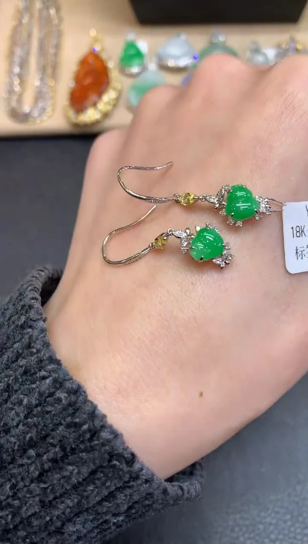 【闪购商品】翡翠耳饰18K金镶嵌葫芦【无服务费】