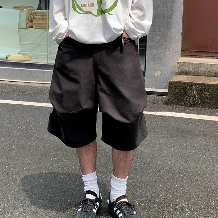 Lookun 黑巧千层 夏季褶皱设计款短裤男士宽松百搭情侣休闲通勤潮
