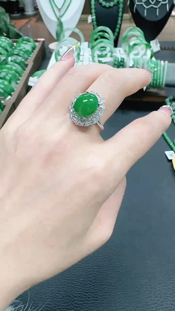 未镶嵌1石英质玉（非洲翠）/1734