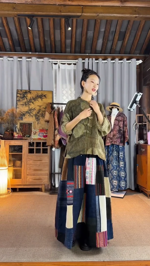 小****丢设计师款古布刺绣织锦半裙