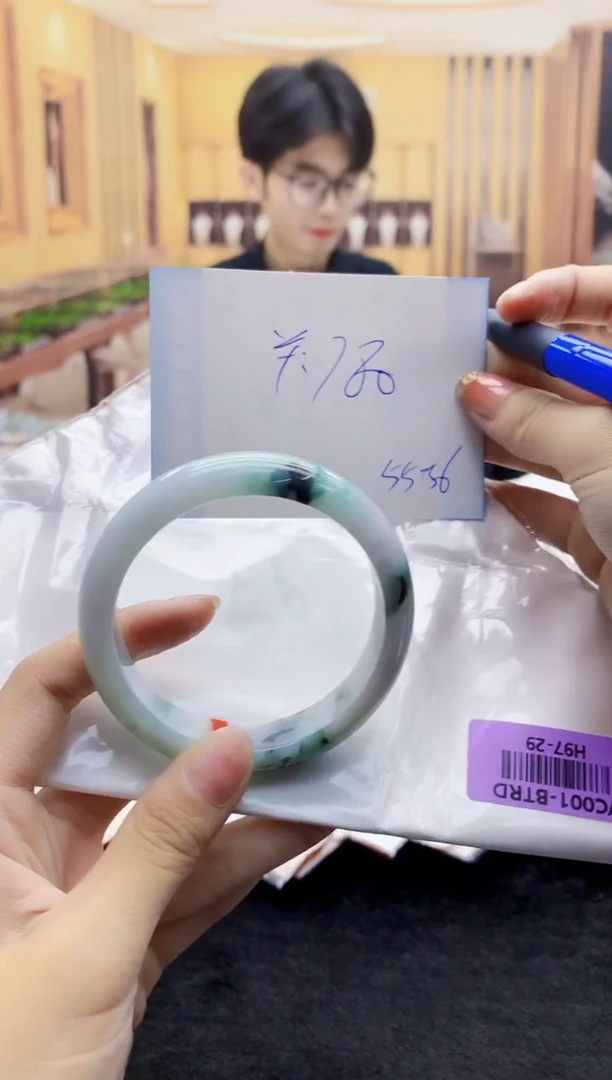 【闪购商品】翡翠手镯未镶嵌     H97-29