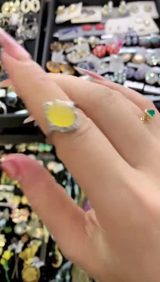 【闪购商品】瓷片楚楚中古珠宝甄选不退换