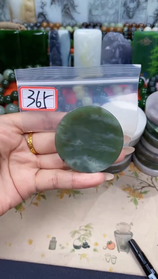 和田玉未镶嵌颈饰和田玉