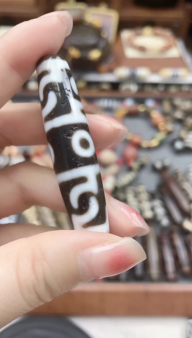 未镶嵌珠珠玛瑙/玉髓大尺寸台工三眼莲师